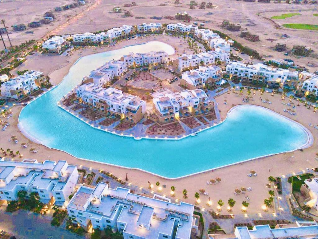 Swan Lake El Gouna