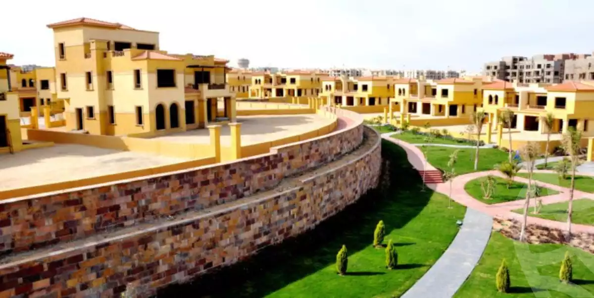 La Terra Compound